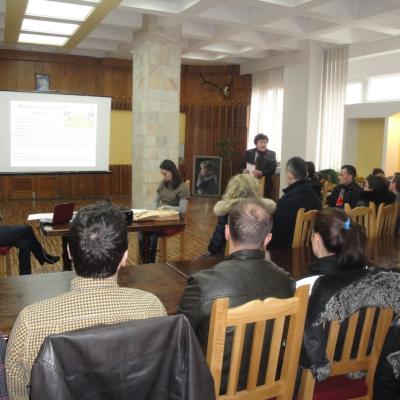 12 aprilie: Bacău (centru): Încheierea primului curs pentru logodnici