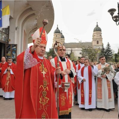13 aprilie: Iaşi: Duminica Floriilor, pentru toţi cei cu suflet tânăr