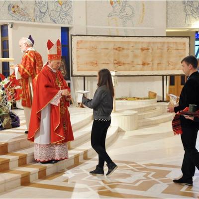 13 aprilie: Iaşi: Duminica Floriilor, pentru toţi cei cu suflet tânăr
