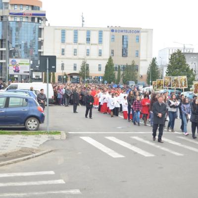 13 aprilie: Bacău: Ziua Tineretului
