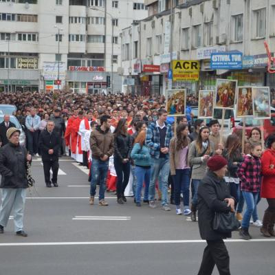 13 aprilie: Bacău: Ziua Tineretului