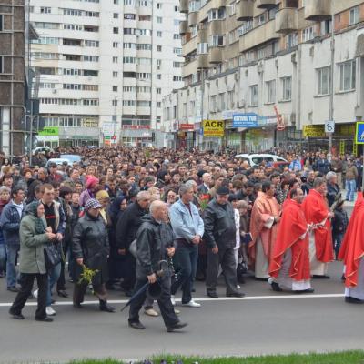 13 aprilie: Bacău: Ziua Tineretului