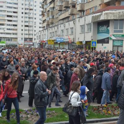 13 aprilie: Bacău: Ziua Tineretului