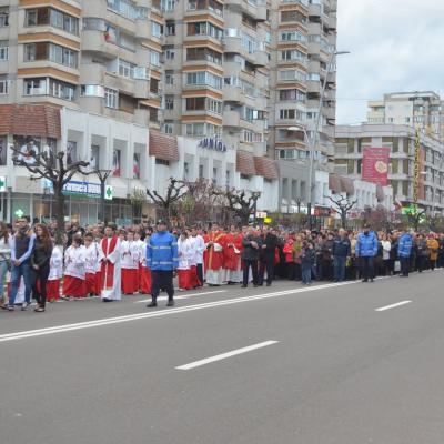13 aprilie: Bacău: Ziua Tineretului