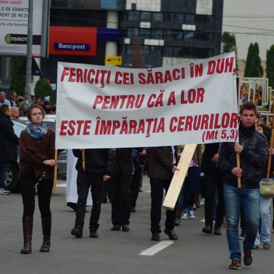 13 aprilie: Bacău: Ziua Tineretului