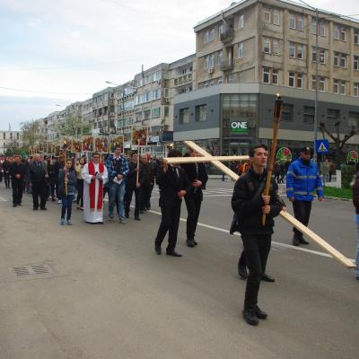 13 aprilie: Bacău: Ziua Tineretului