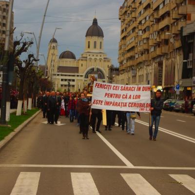 13 aprilie: Bacău: Ziua Tineretului