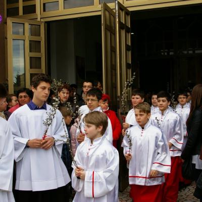 13 aprilie: Bacău: Ziua Tineretului