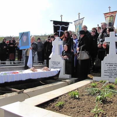 14 aprilie: Luizi-Călugăra: Funeraliile părintelui Iosif Işvanca