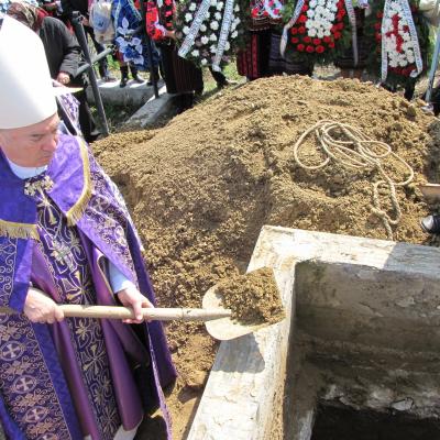 14 aprilie: Luizi-Călugăra: Funeraliile părintelui Iosif Işvanca