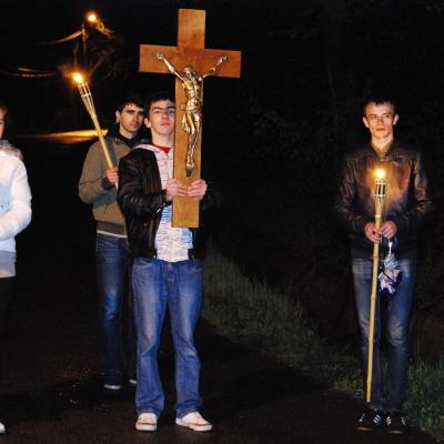 15 aprilie: Iaşi: Calea crucii pe Dealul Cetăţuia