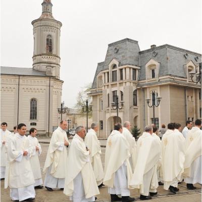 17 aprilie: Iaşi: Liturghia crismei