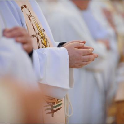 17 aprilie: Iaşi: Liturghia crismei