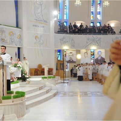 17 aprilie: Iaşi: Liturghia crismei