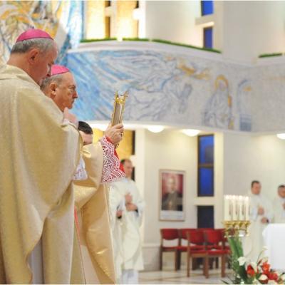 17 aprilie: Iaşi: Liturghia crismei