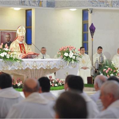 17 aprilie: Iaşi: Liturghia crismei