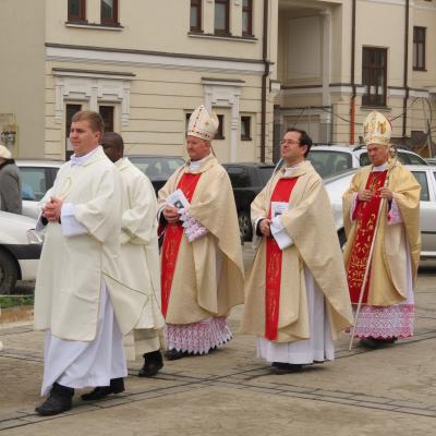 17 aprilie: Iaşi: Liturghia crismei