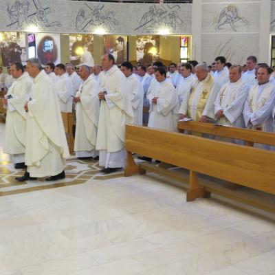 17 aprilie: Iaşi: Liturghia crismei