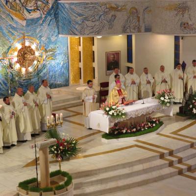 17 aprilie: Iaşi: Liturghia crismei