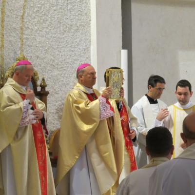 17 aprilie: Iaşi: Liturghia crismei