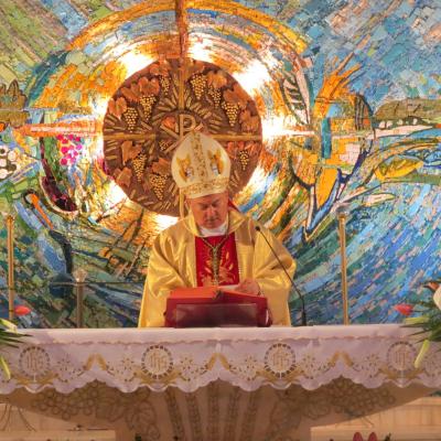 17 aprilie: Iaşi: Liturghia crismei