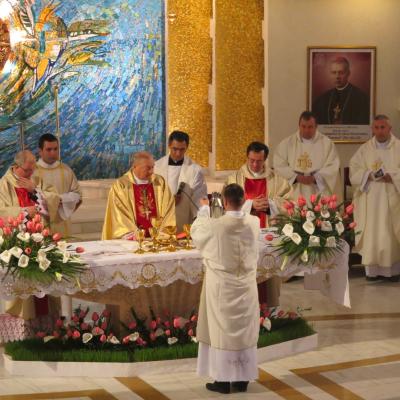 17 aprilie: Iaşi: Liturghia crismei