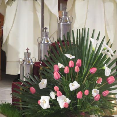 17 aprilie: Iaşi: Liturghia crismei