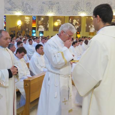 17 aprilie: Iaşi: Liturghia crismei