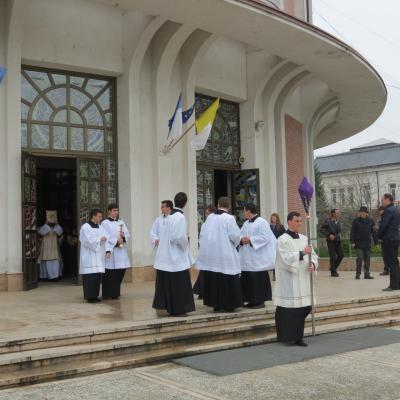 17 aprilie: Iaşi: Liturghia crismei