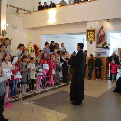 21 aprilie: Cleja "Sfântul Francisc": Program artistic pregătit de copii