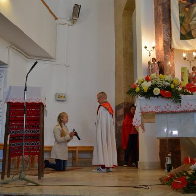 21 aprilie: Cleja "Sfântul Francisc": Program artistic pregătit de copii