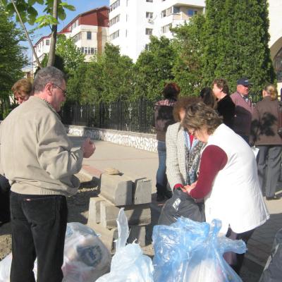 22 aprilie: Iaşi ("Sfânta Tereza"): Martori ai învierii, la bolnavii de la Grajduri