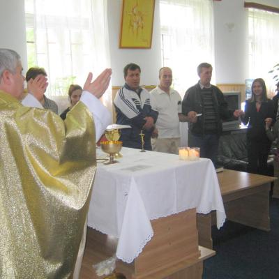 22 aprilie: Iaşi ("Sfânta Tereza"): Martori ai învierii, la bolnavii de la Grajduri