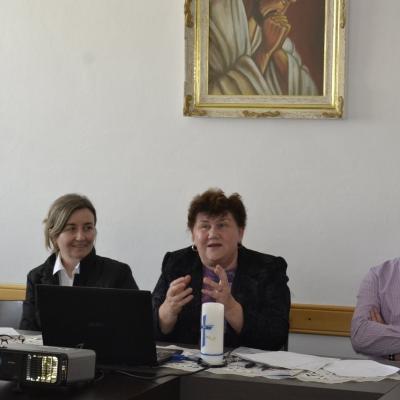 26 aprilie: Traian: "Familiile sfântului Ioan Paul al II-lea"
