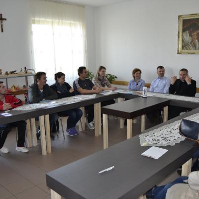 26 aprilie: Traian: "Familiile sfântului Ioan Paul al II-lea"