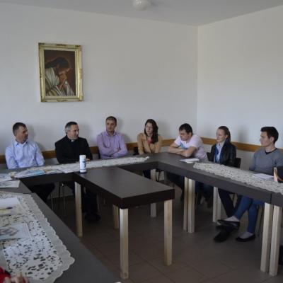 26 aprilie: Traian: "Familiile sfântului Ioan Paul al II-lea"