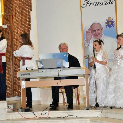 27 aprilie: Gherăeşti: Duminica Divinei Milostiviri