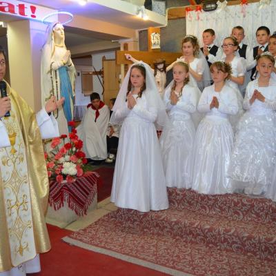 27 aprilie: Satu Nou (BC): Prima Sfântă Împărtăşanie