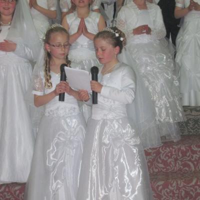 27 aprilie: Satu Nou (BC): Prima Sfântă Împărtăşanie
