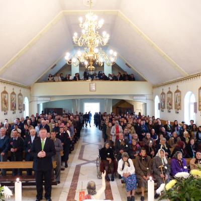 4 mai: Ploscuţeni: Ziua bolnavilor