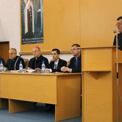 8 mai: Iaşi: Curajul de a te opune. Rolul Bisericii Catolice la căderea comunismului în Europa de Est