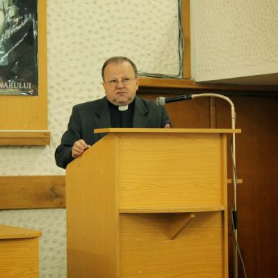 8 mai: Iaşi: Curajul de a te opune. Rolul Bisericii Catolice la căderea comunismului în Europa de Est