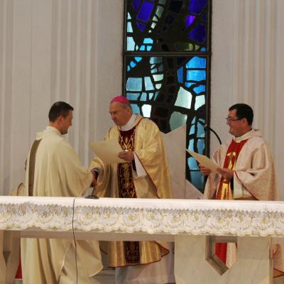 8 mai: Iaşi: Curajul de a te opune. Rolul Bisericii Catolice la căderea comunismului în Europa de Est