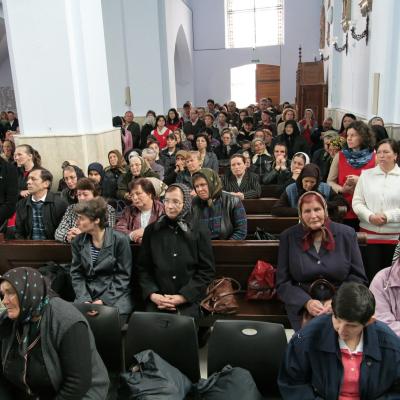 10 mai: Pelerinajul bolnavilor la sanctuarul marian de la Cacica