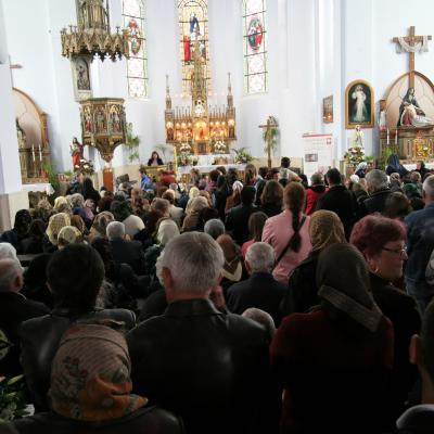 10 mai: Pelerinajul bolnavilor la sanctuarul marian de la Cacica