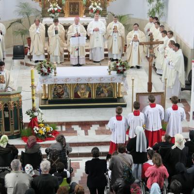 10 mai: Pelerinajul bolnavilor la sanctuarul marian de la Cacica
