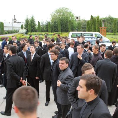 10 mai: Roman: Întâlnirea anuală dintre seminariştii diecezani şi cei franciscani la Roman