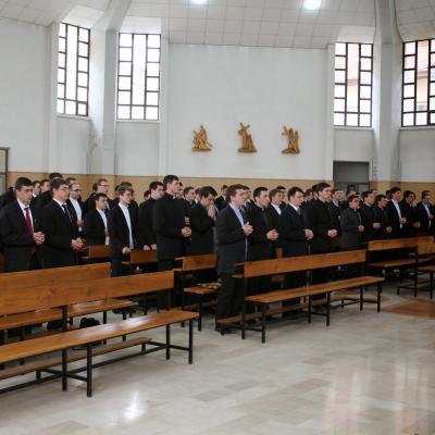 10 mai: Roman: Întâlnirea anuală dintre seminariştii diecezani şi cei franciscani la Roman