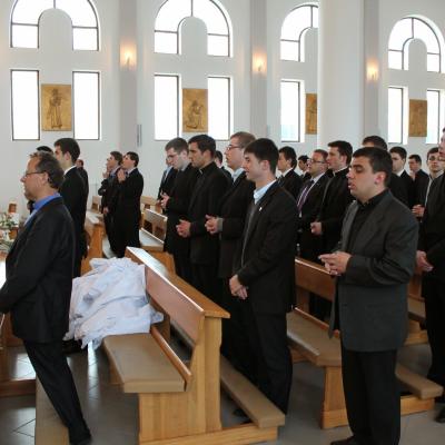 10 mai: Roman: Întâlnirea anuală dintre seminariştii diecezani şi cei franciscani la Roman