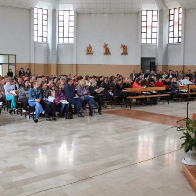 10 mai: Roman: Repetiţia generală a corului care va anima Liturghia de beatificare a episcopului martir Anton Durcovici